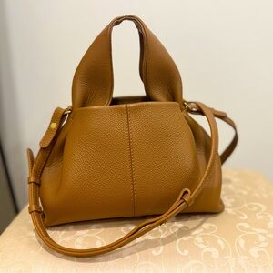 Polene Numéro Neuf Mini
EDITION TEXTURED CAMEL